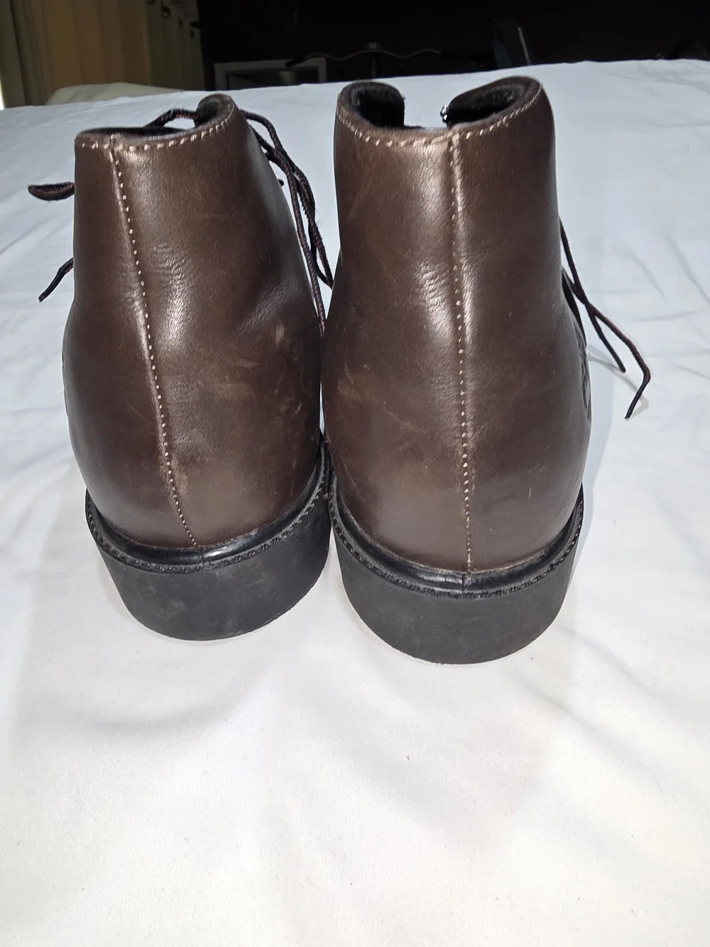 Timberland Men’s 9.5 M Brown Genuine Leather Chukka Ankle Boots Lug Sole 49017